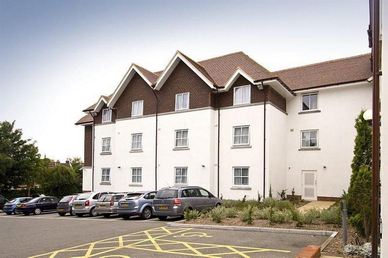 Premier Inn Horsham Exteriör bild