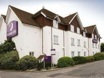 Premier Inn Horsham Exteriör bild